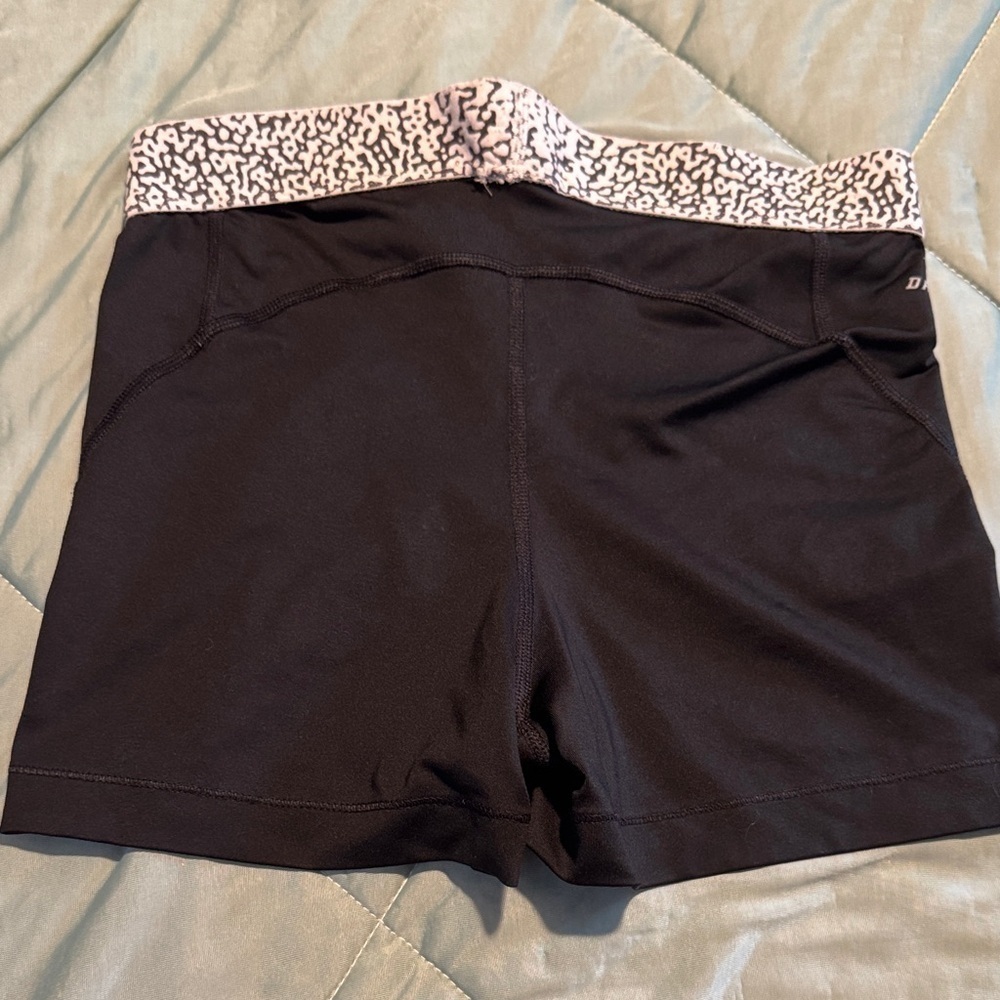 Nike Women's Black Shorts with Yellow Logo - Picture 4 of 4